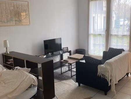studio non meublé