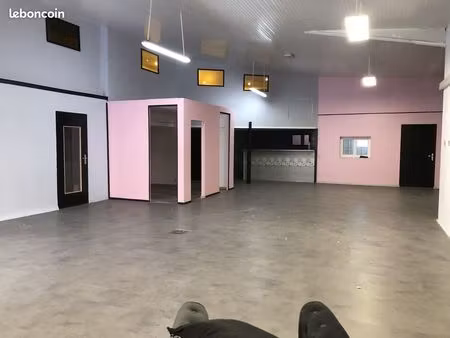 entrepôt 300 m² agde