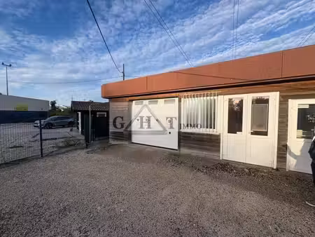 location entrepôt vert saint denis 77240 140m²