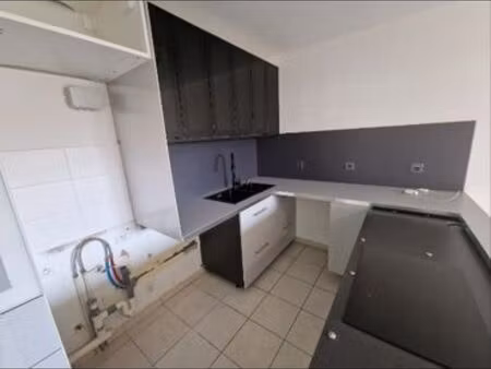 t3 51 m² auterive  résidence avec piscine