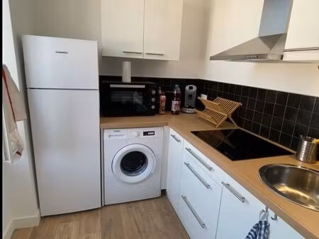mieux qu’un studio – grande chambre dans bel appartement hyper centre