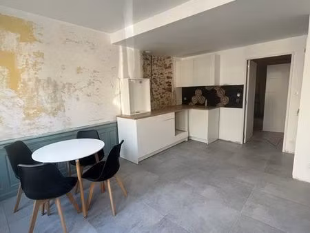 ? appartement t2 meublé 35m² avec cour – rdc idéal seniors / plain-pied