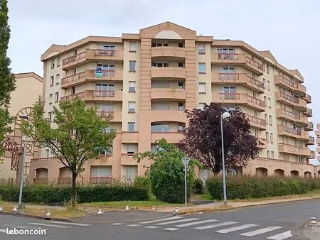 t2 - grand meublé - 53 m2 - etudiant(e) - attenant fac