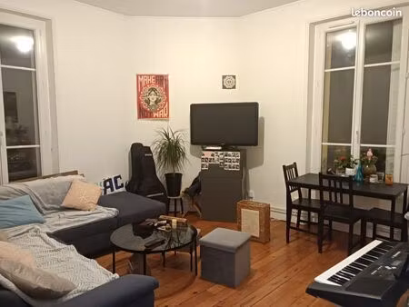 appartement de 46 m² - 35  rue paulin paris à reims