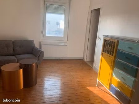 appartement lumineux t2 bd pommery
