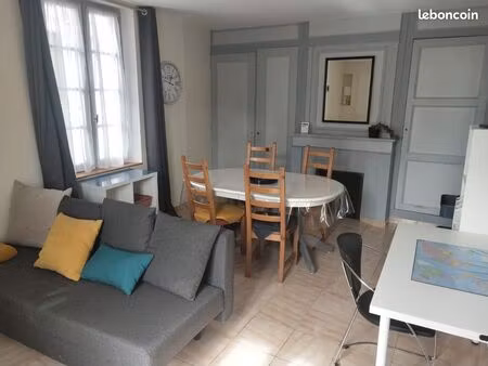 loue t2 meublé 45m² hypercentre de sézanne