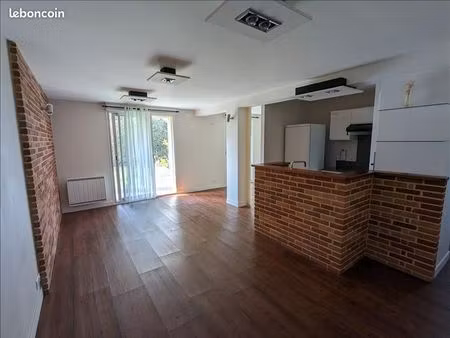 appartement 1 pièce 41 m²