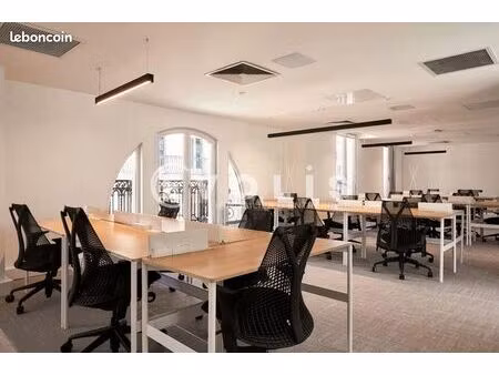 bureaux 310 m²