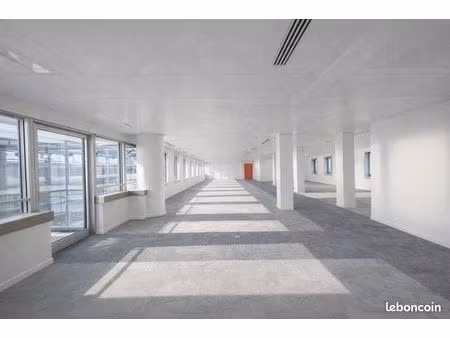 bureaux 1 392 m²