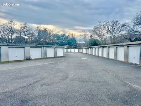 1 garage rue henri tourette  clermont ferrand (63100) la gauthiere