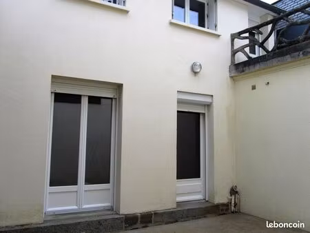 petite maison 1 chambre avec cour