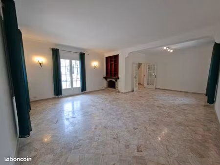 ​? à louer : maison de ville t6 – perpignan (quartier de la lunette)
