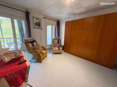 studio 1 pièce 30 m²