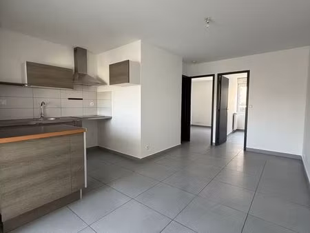 appartement 3 pièces 42 m²