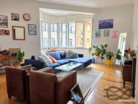 appartement 3 pièces 82 m²