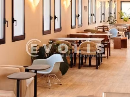 bureaux 292 m²