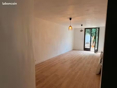 t2 entièrement rénové avec jardin – lille fives –46.75m²