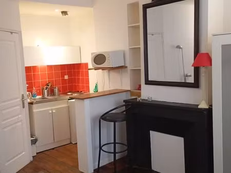 charmant studio meublé dans le vieux metz