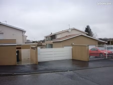 t3 de 70m2 dans petite résidence fermée st orens (rdc)