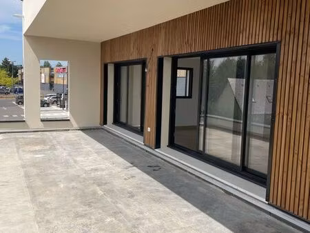 appartement 3ch + terrasse + jardinet
