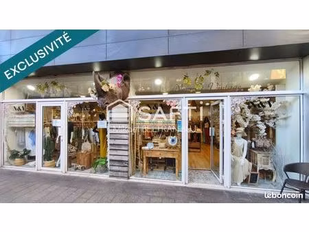local commercial 108 m² sete