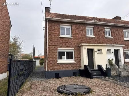 maison 4 pièces 70 m²
