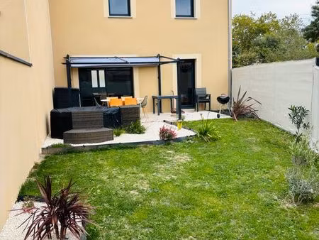 maison t4 neuve climatisée avec jacuzzi