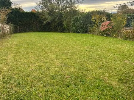terrain 970 m2