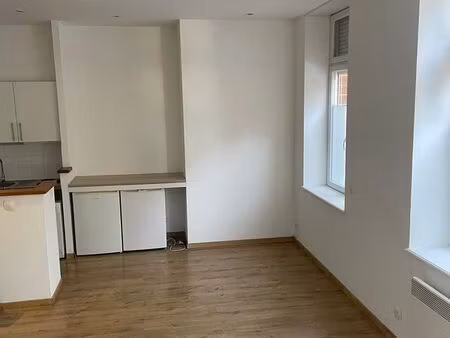 lille – vauban / cormontaigne – appartement t2 avec parking – 175 000