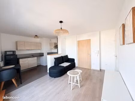 location t2 meublé terrasse rennes st-jacques de la lande