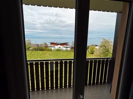 loue meuble t2  25 m²  à evian les bains avec vue lac