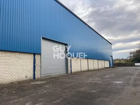 bureau 1 610 m²