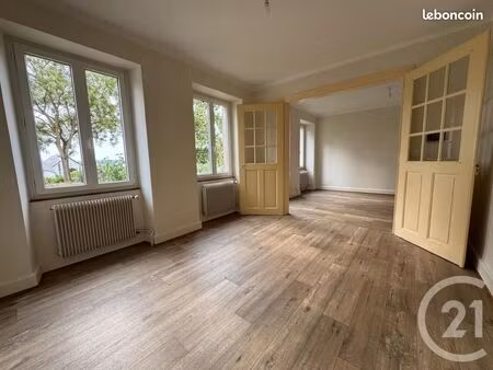 maison 6 pièces 137 m²
