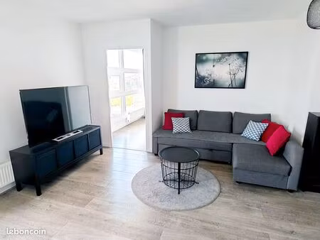 t2 de 39 m² meublé ou vide avec vue panoramique à lille