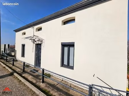 maison 3 pièces 77 m²