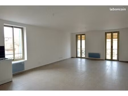 annonce du 27 janvier 2024 : très beau t3  3ème étage  double ensoleillement  superbe vue 