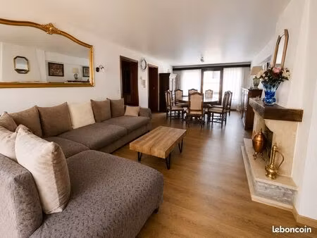 appartement de 2 chambres avec garage privatif a vendre à mouscron (belgique)