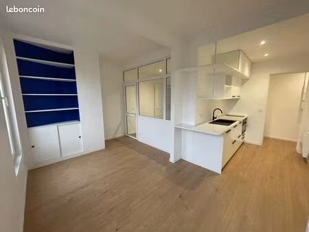 location t2 -32 m2-vincennes