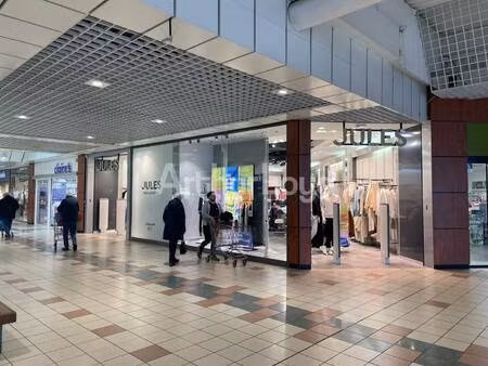 local commercial à louer