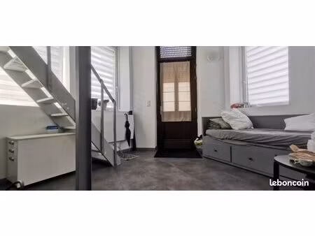 ventestudio triplex atypique avec entrée indépendante