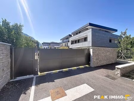 parking/box 15 m² annecy