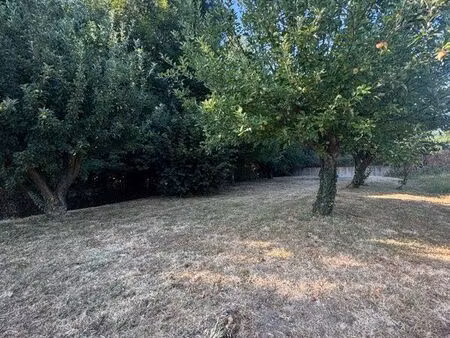 terrain avec 2 caves voûtées – val-d’étangson