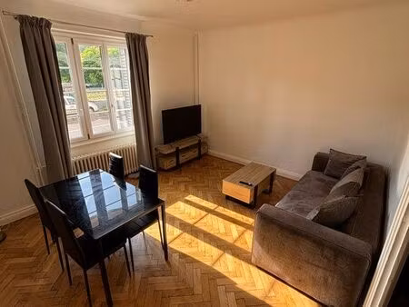 charmant appartement tout rénové proche toutes commodités