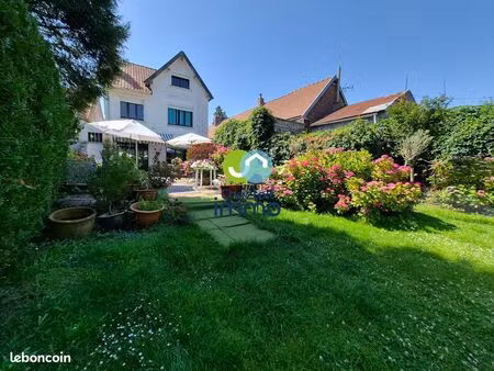 maison 5 pièces 104 m²