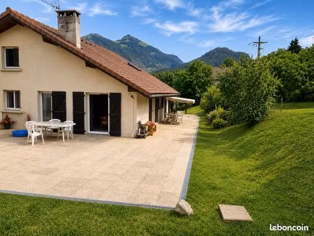 maison 5 pièces 160 m²