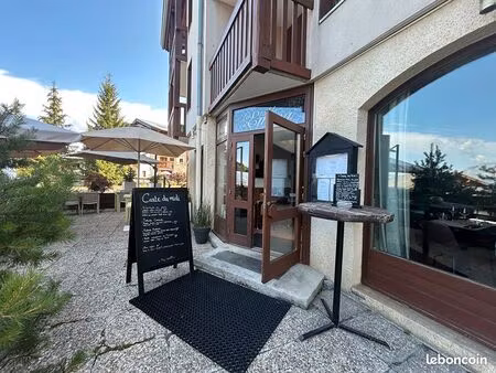 local commercial 98 m² peisey nancroix