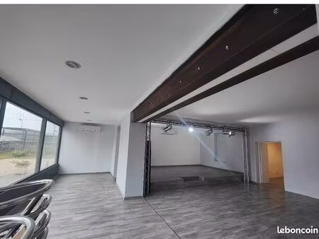 local commercial ou professionnel à louer – 102 m² – pont-d'ain (01160)