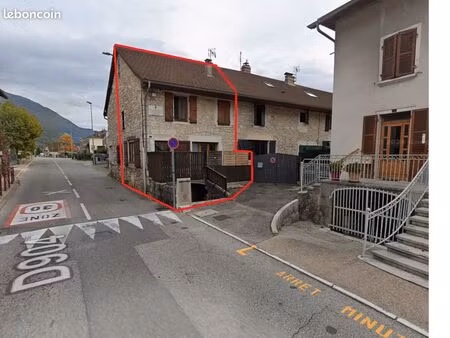 maison de village t3 – 72 m² – centre artemare
