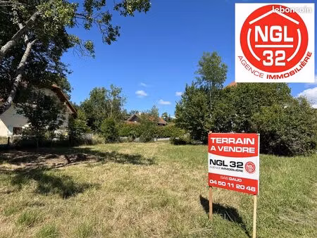 terrain 563 m² fillière