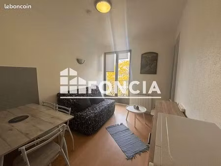 studio 1 pièce 13 m²